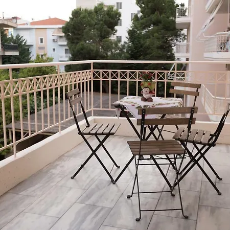 Апартаменты 65 τμ στην καρδιά της πόλης