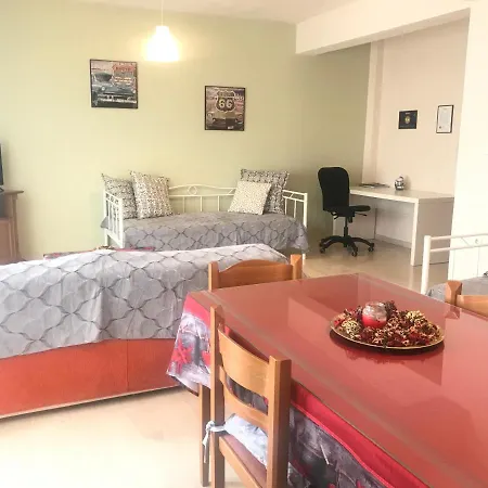 65 τμ στην καρδιά της πόλης Апартаменты